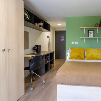 Platinum En Suite - Image 1